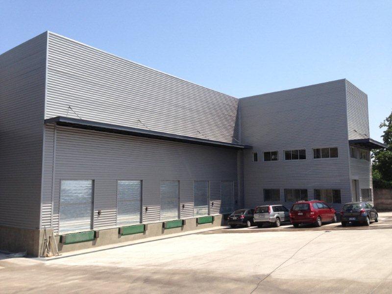 Centro Logistico calle Aeropuerto 8